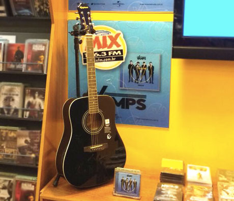 Promoção Mix FM Violão Autografado do The Vamps